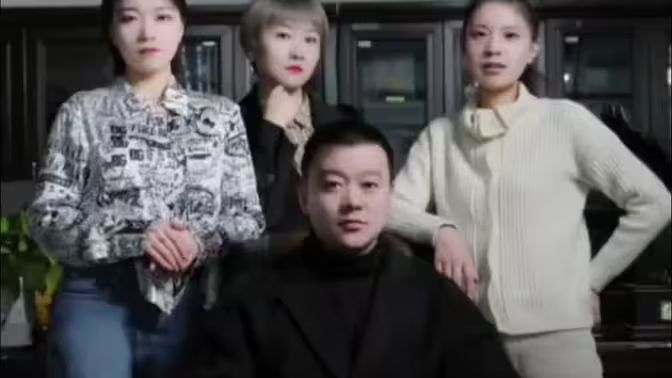 夏总，合租女孩太调皮合租帅哥是总