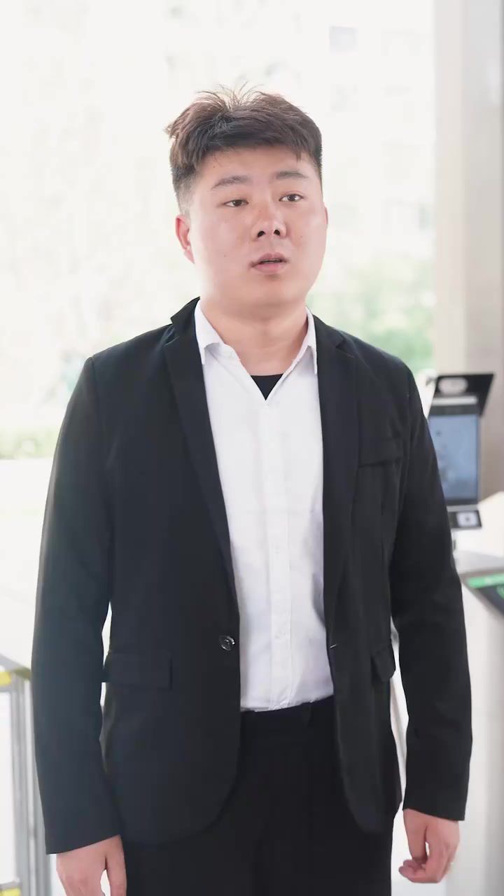 拽妈携崽归来一胎三宝，神秘爹地竟是大佬